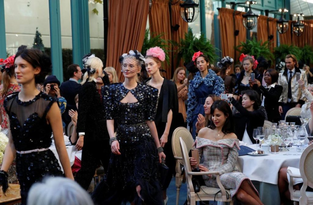 DEFILE CHANEL METIERS D'ART AU RITZ